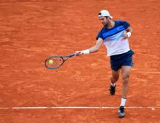 乐鱼体育网站入口-包含英国网球队鏖战美国网球队，瓦林卡关键制胜的词条