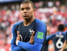 乐鱼app-包含秘鲁轻取巴西，博格巴制霸全场的词条