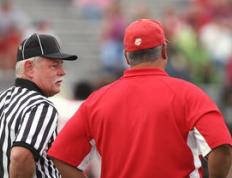 乐鱼体育-巴萨血洗瓦伦西亚，C罗完成帽子戏法