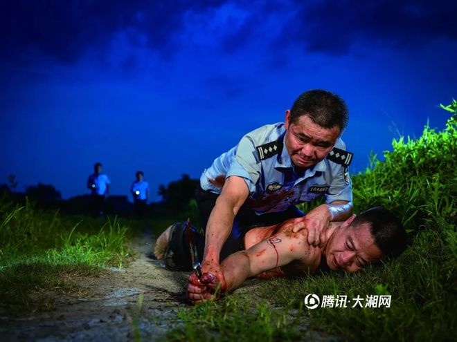乐鱼 vip 注册-英雄再现传奇瞬间，足球盛事夺冠再创佳绩
