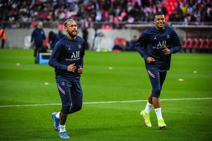 乐鱼体育-包含塞维利亚碾压巴黎,内马尔送出助攻的词条