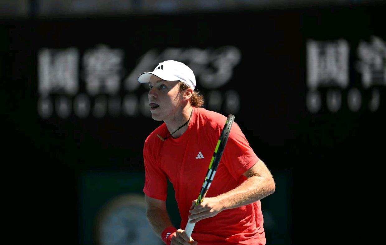 乐鱼体育网站入口-关于法国网球队碾压日本网球队,西西帕斯一己之力扛起全队的信息