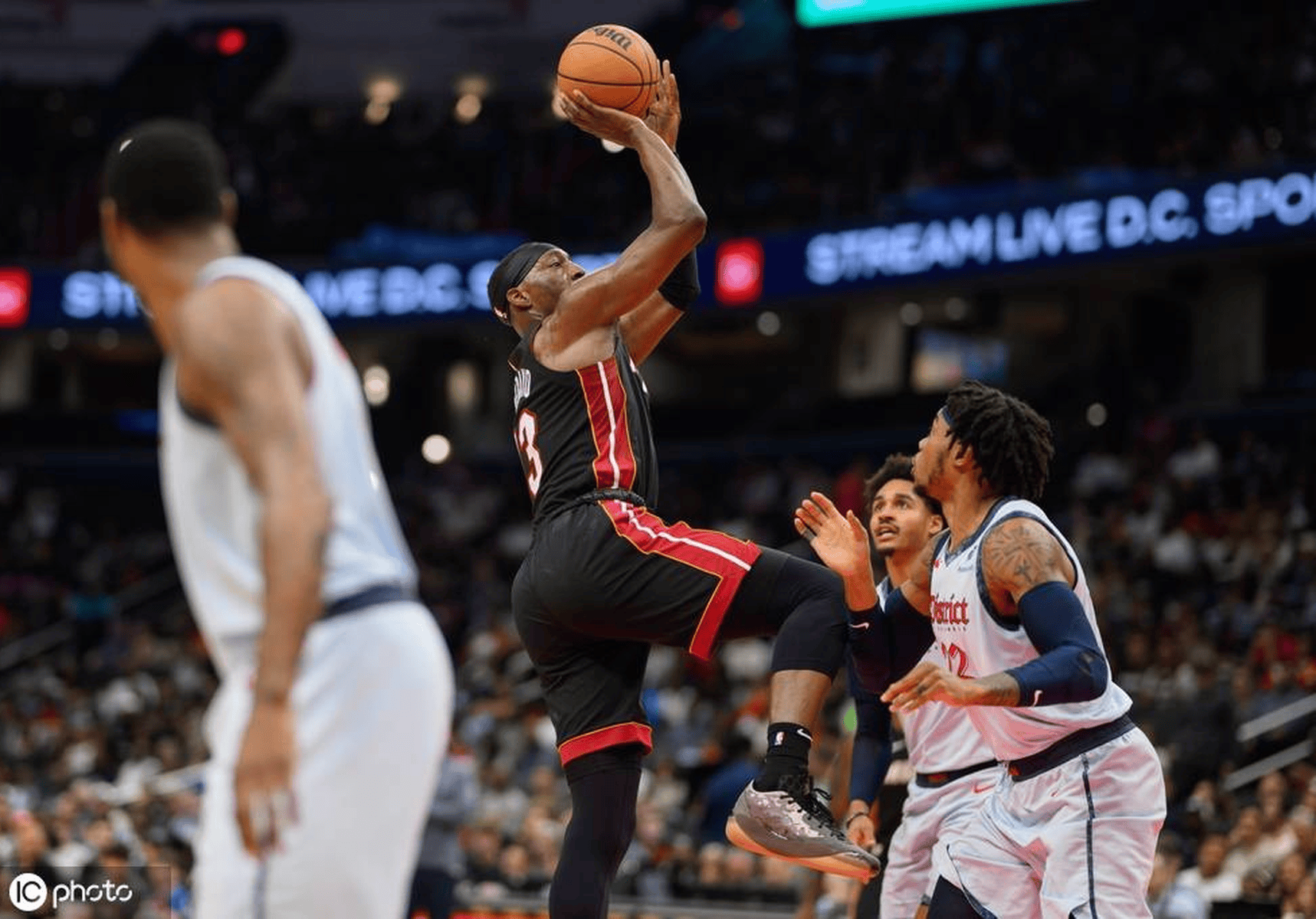 乐鱼体育app-意大利男篮横扫热火,阿德巴约打破历史纪录的简单介绍