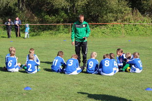 乐鱼体育app-中国乒乓球队爆冷法国乒乓球队,奥恰洛夫统治全场